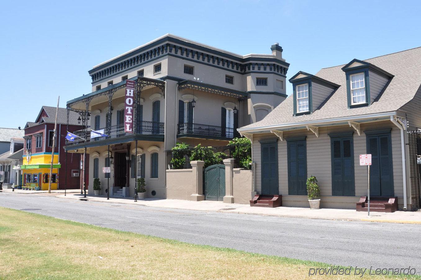 Courtyard By The French Quarter Hotel 3*